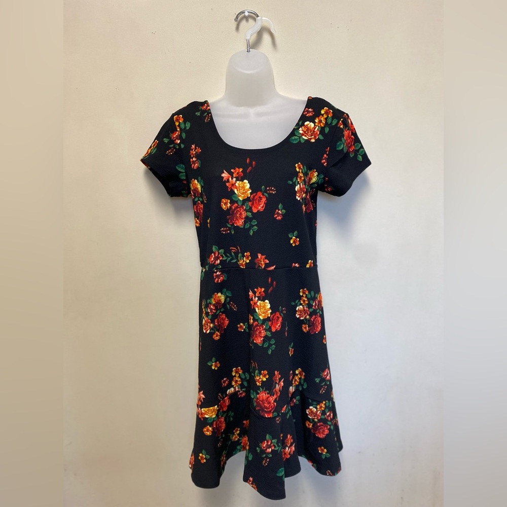 **NWT** Planet Gold Floral Dress